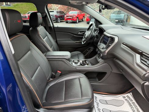 Used 2023 GMC Acadia AT4 w/ Technology Package image 24