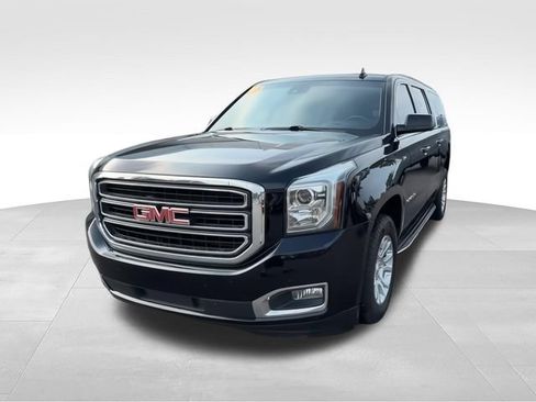 Used 2019 GMC Yukon XL SLT AWD/4WD image 3