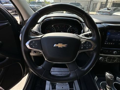 Used 2020 Chevrolet Traverse LT image 22