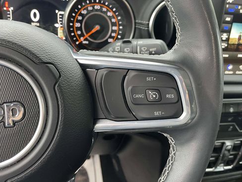 Used 2023 Jeep Wrangler Sahara w/ Cold Weather Group image 21