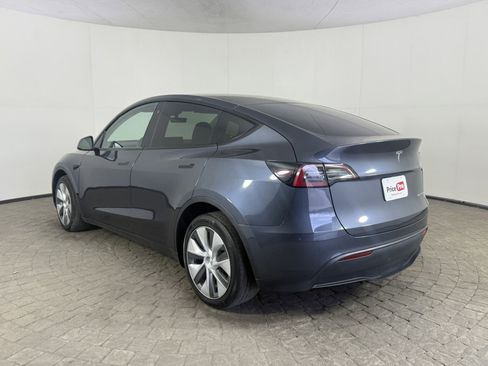 Used 2023 Tesla Model Y Long Range image 5