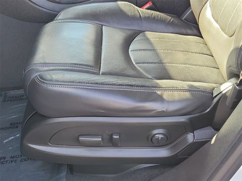 Used 2016 Buick Enclave Premium w/ Experience Buick Package image 14