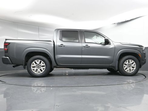 Certified 2022 Nissan Frontier SV image 24