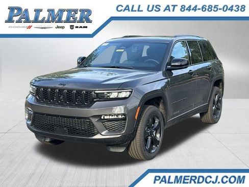 New 2025 Jeep Grand Cherokee Limited w/ Black Appearance Package image 1