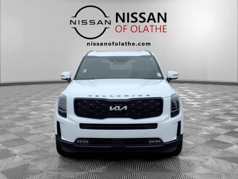 Used 2022 Kia Telluride SX w/ SX Prestige Package AWD/4WD image 32