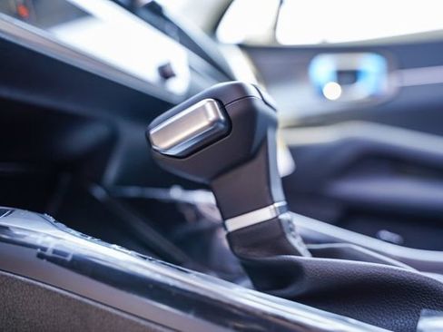 New 2026 Kia Sorento S w/ S Panoramic Sunroof Package image 24