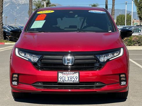 Certified 2023 Honda Odyssey Sport image 9