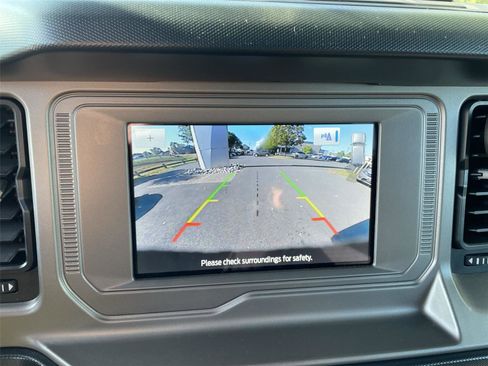 Used 2023 Ford Bronco Outer Banks image 18