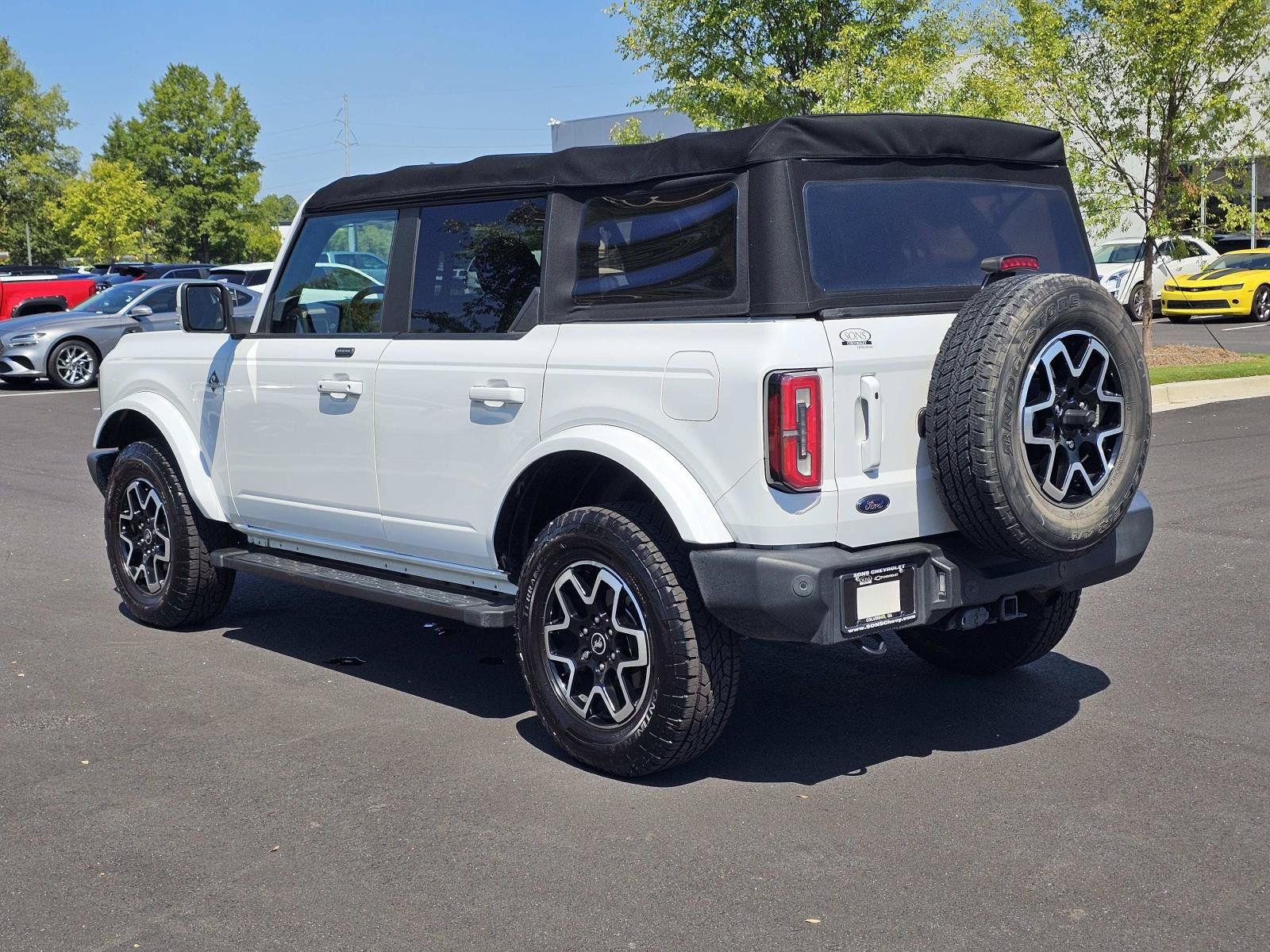 Used 2021 Ford Bronco Outer Banks AWD/4WD image 13