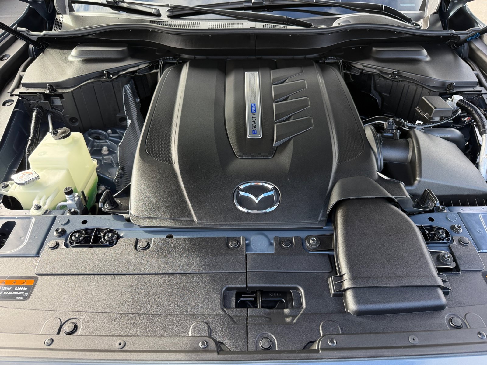 Certified 2025 MAZDA CX-70 Plug-In Hybrid w/ Premium Plus AWD/4WD image 20