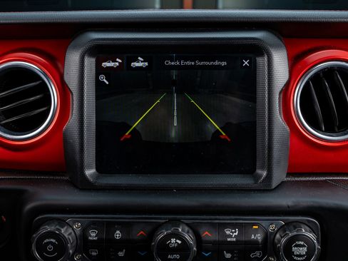 Used 2023 Jeep Gladiator Rubicon w/ LED Lighting Group image 25