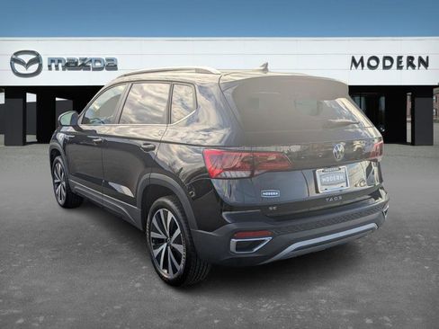 Used 2024 Volkswagen Taos SE image 7