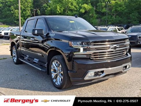 Certified 2021 Chevrolet Silverado 1500 High Country w/ Technology Package AWD/4WD image 2