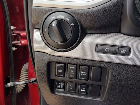 Used 2016 Nissan Titan PRO-4X AWD/4WD image 24