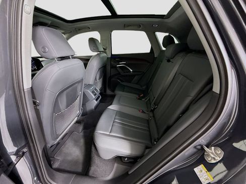 Used 2025 Audi Q5 Premium w/ Premium Plus AWD/4WD image 22