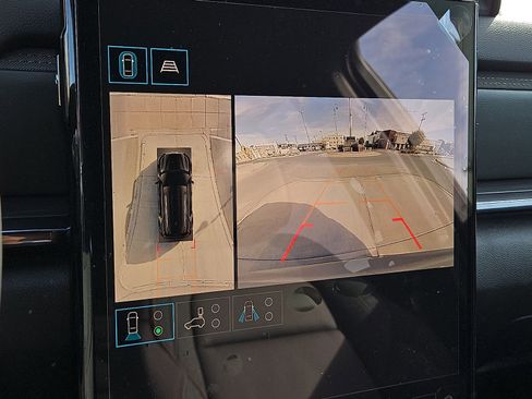 New 2026 GMC Terrain AT4 w/ Convenience Package III image 16