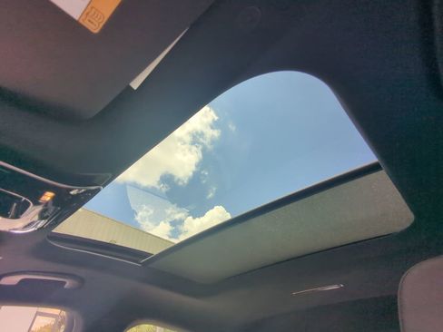 New 2025 Mercedes-Benz GLC 63 AMG S image 16