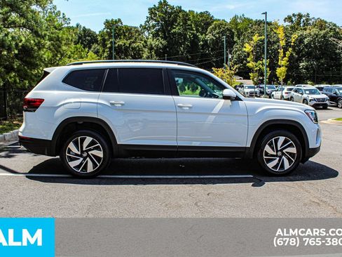 Used 2025 Volkswagen Atlas SE FWD image 8
