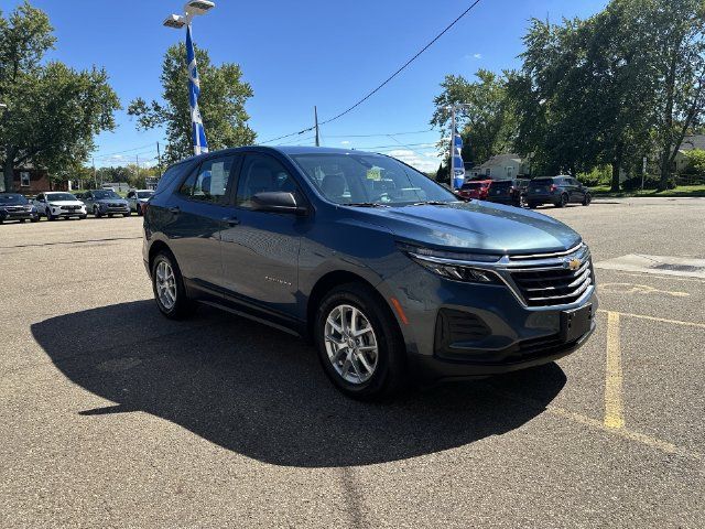 Used 2024 Chevrolet Equinox LS FWD image 11