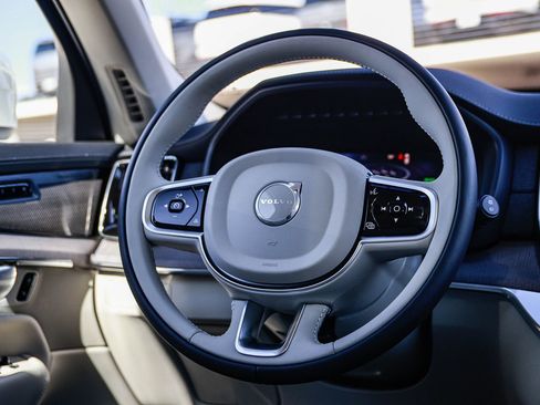 New 2026 Volvo XC90 T8 Ultra w/ Protection Package Premier AWD/4WD image 15