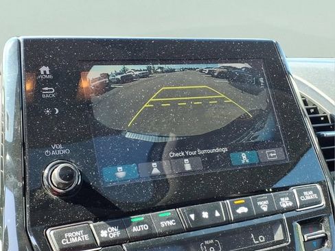 Used 2018 Honda Odyssey Touring image 9