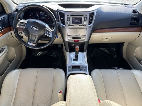 Used 2014 Subaru Outback 2.5i Limited image 16