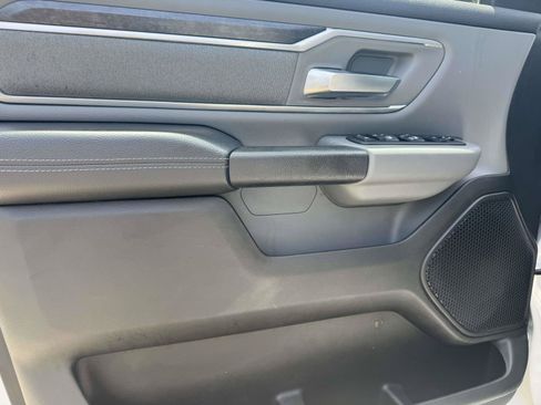 Used 2019 RAM 1500 Big Horn AWD/4WD image 16