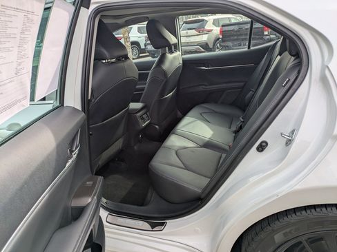 Used 2022 Toyota Camry XSE image 27