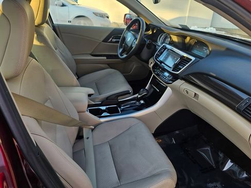 Used 2017 Honda Accord EX-L image 21