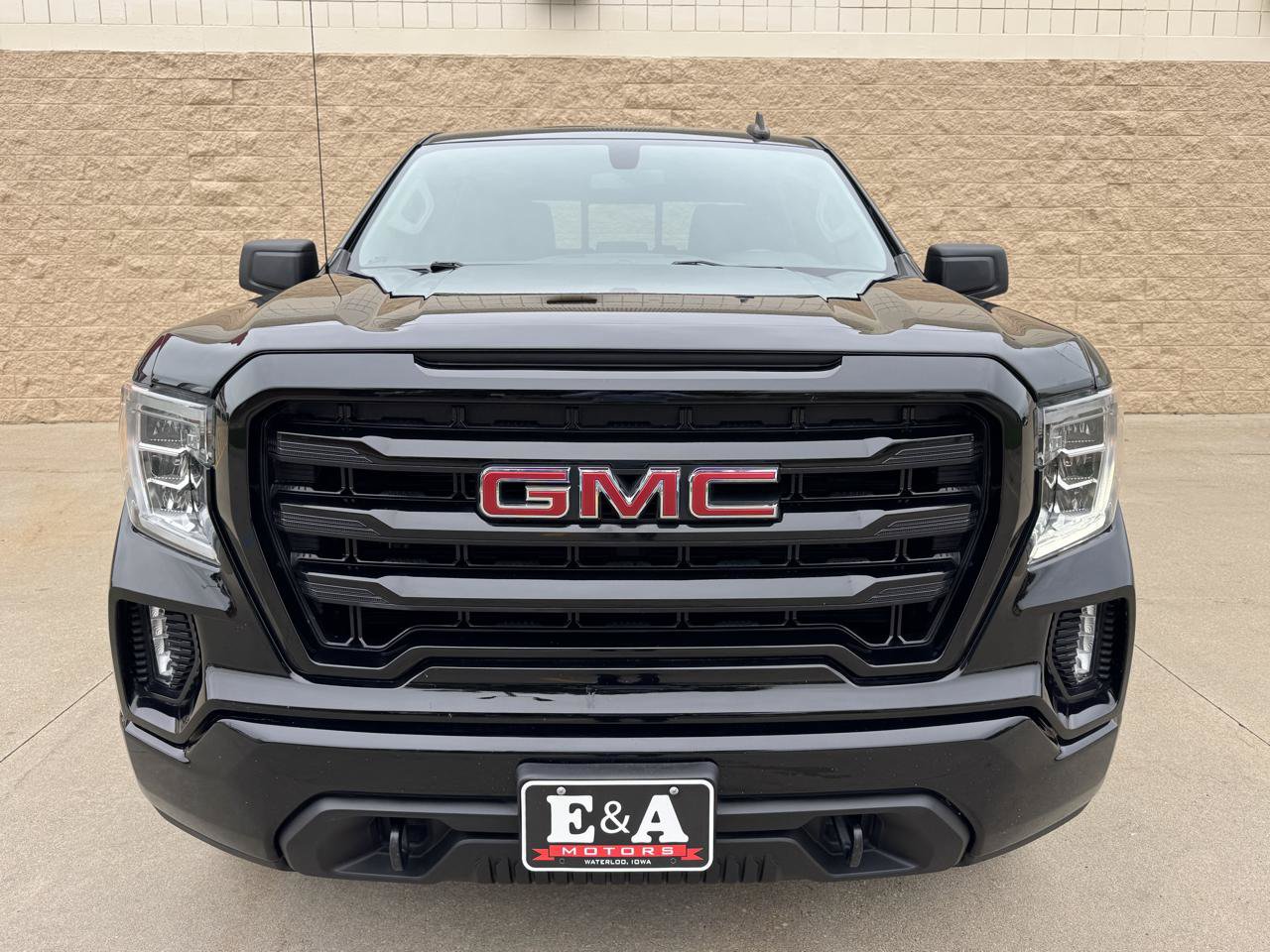 Used 2019 GMC Sierra 1500 Elevation w/ Elevation Value Package AWD/4WD image 12