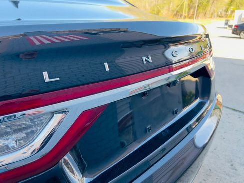 Used 2019 Lincoln Continental AWD w/ Equipment Group 500A image 10