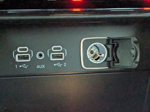 Used 2023 Jeep Grand Cherokee L Overland image 27