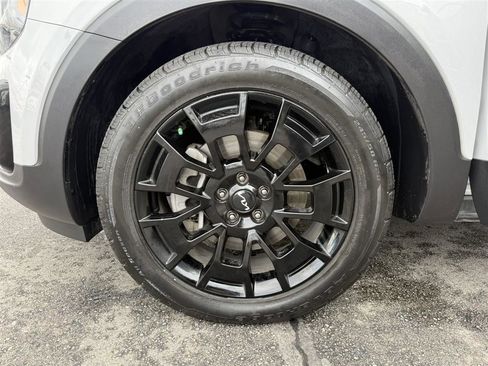 Used 2022 Kia Telluride SX w/ SX Prestige Package image 52