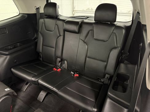Used 2025 Kia Telluride S AWD/4WD image 13