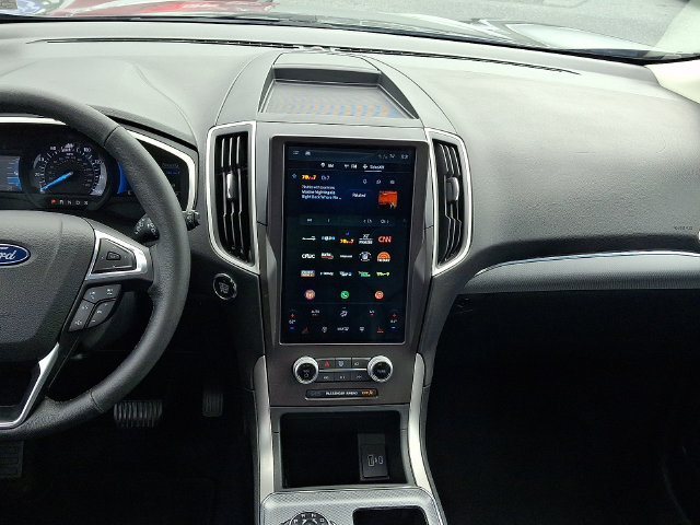 Used 2021 Ford Edge SEL w/ Convenience Package AWD/4WD image 16