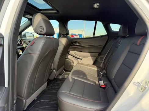 New 2026 Chevrolet Trax RS w/ Sunroof Package FWD image 5