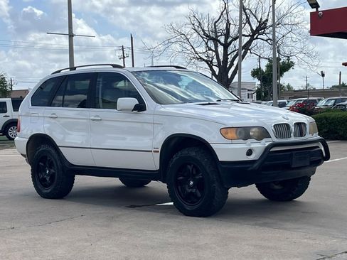 Used 2001 BMW X5 4.4i image 7
