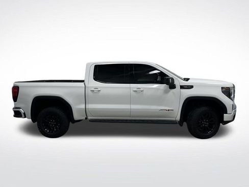Used 2022 GMC Sierra 1500 AT4X image 2