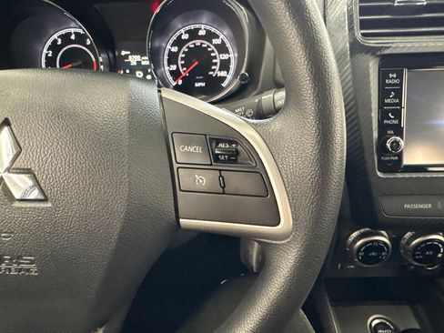 Used 2025 Mitsubishi Outlander Sport ES AWD/4WD image 19
