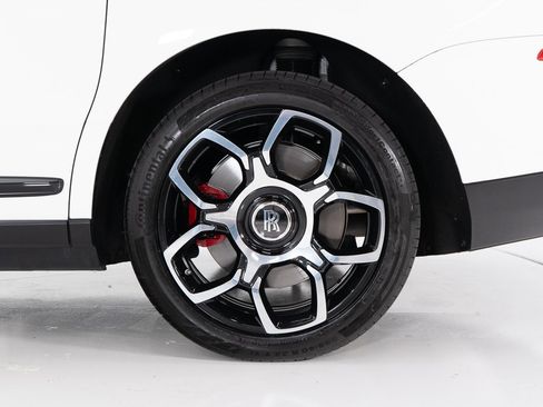 Certified 2024 Rolls-Royce Cullinan Black Badge w/ Dark Exterior Package image 49