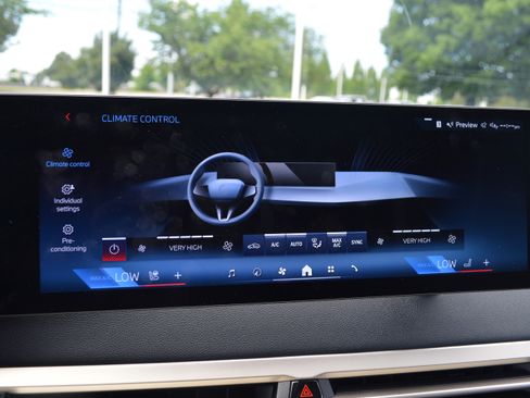 Certified 2024 BMW iX M60 AWD/4WD image 22