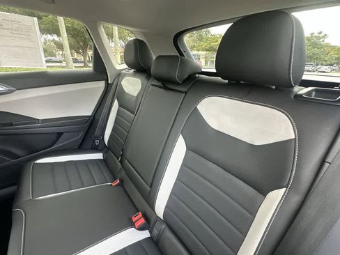 Used 2025 Volkswagen Taos SEL image 22