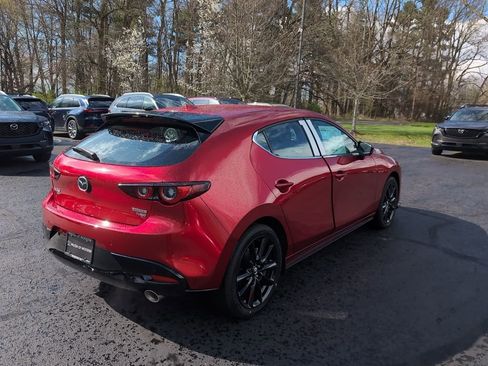 New 2026 MAZDA MAZDA3 Hatchback w/Premium Plus Pkg image 5
