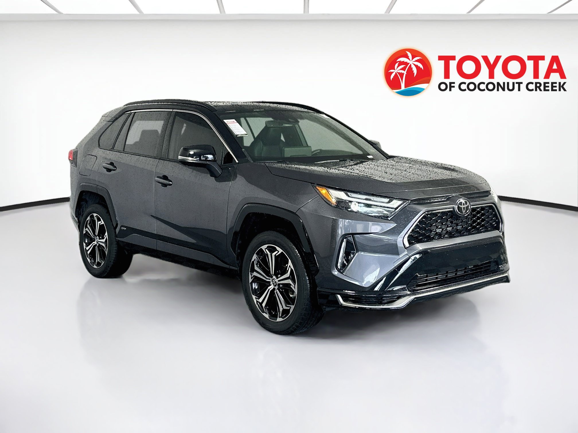 Certified 2025 Toyota RAV4 XSE w/ Weather Package AWD/4WD image 1
