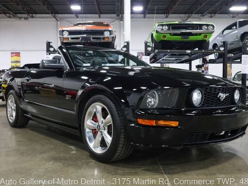 Used 2008 Ford Mustang GT Premium RWD image 11