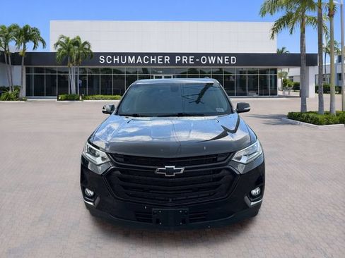 Used 2020 Chevrolet Traverse LT w/ LT Premium Package AWD/4WD image 2
