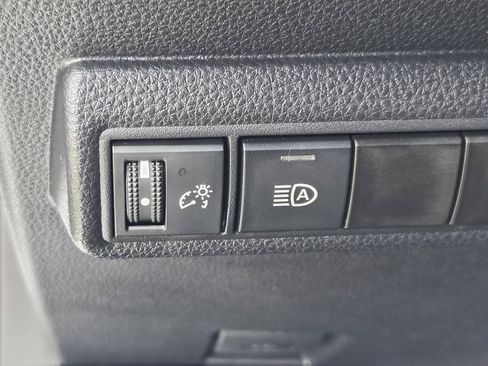 Used 2026 Toyota Corolla LE FWD image 23