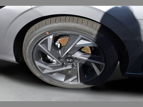 New 2026 Hyundai Elantra Limited FWD image 7