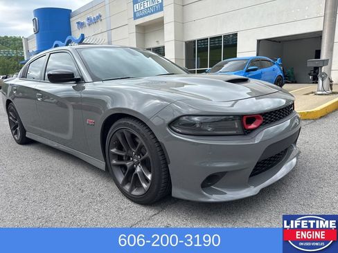 Used 2023 Dodge Charger Scat Pack RWD image 4