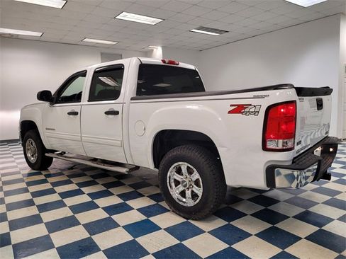 Used 2013 GMC Sierra 1500 SLE w/ Power Tech Package image 5